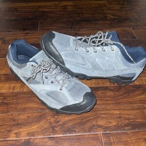 Mountain Warehouse outdoor walking shoes ⭐️